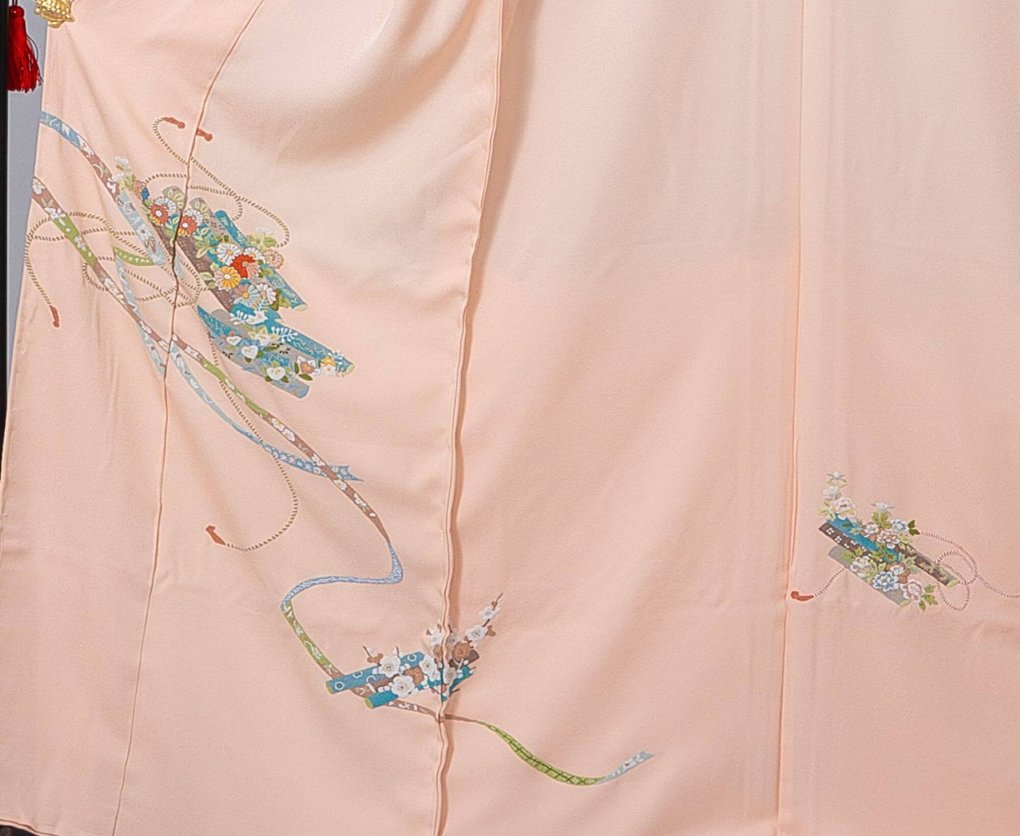 新品【訪問着】サーモンオレンジ系 花筏(はないかだ)|さがら刺繡 絹100% 八掛付き 未仕立て