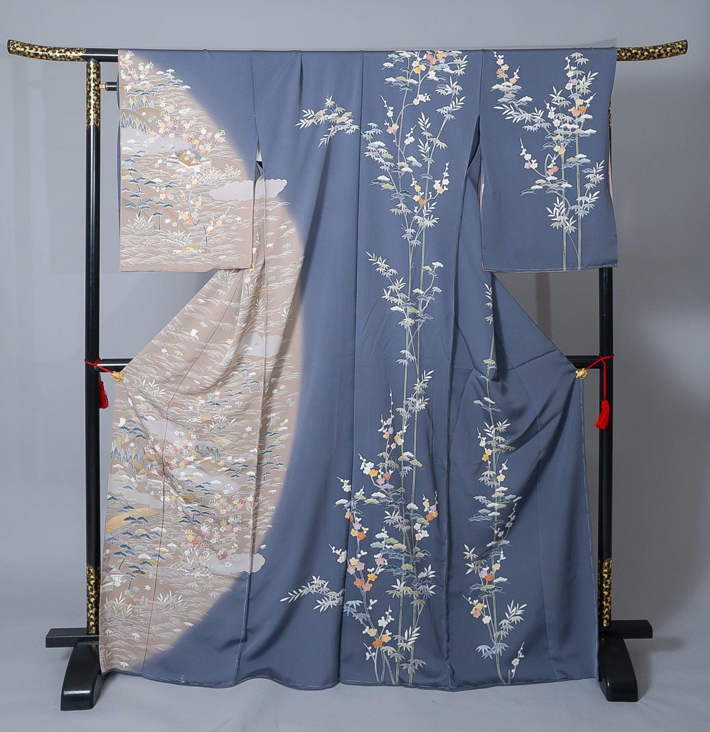 新品【訪問着】ブルーグレー系 茶屋辻柄×松竹梅|友禅染め 絹100% 八掛付き 未仕立て