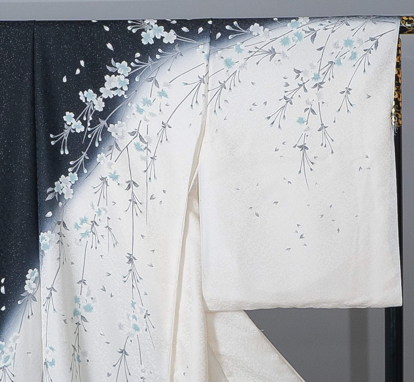 新品【訪問着】黒×白 桜×しだれ桜|友禅染め 絹100% 八掛付き 未仕立て